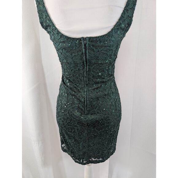 B. DARLIN! EMERALD GREEN STRETCH LACE MINI SEQUIN SQUIGGLES SHEATH DRESS! SZ 5/6 - Picture 7 of 10